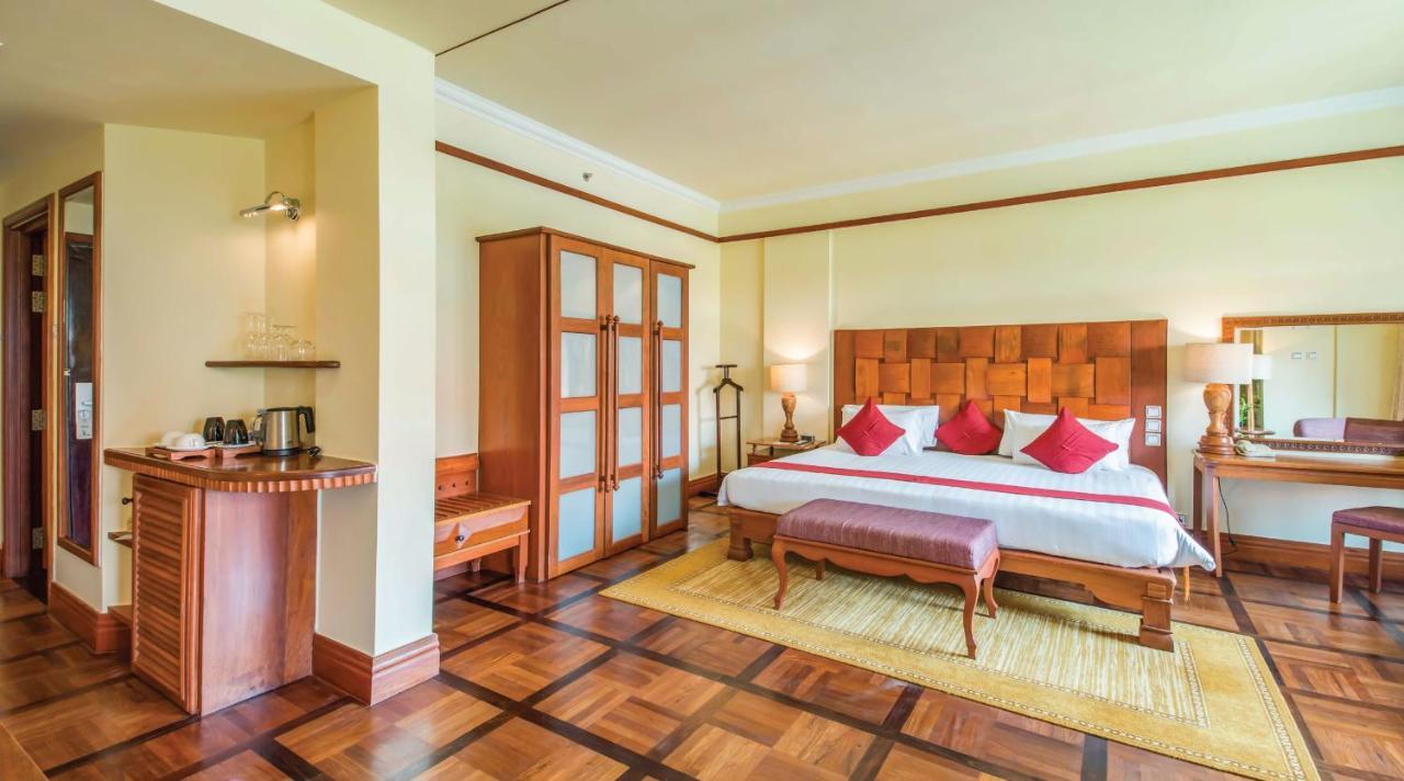 Sokha Angkor Resort Siem Reap Esterno foto
