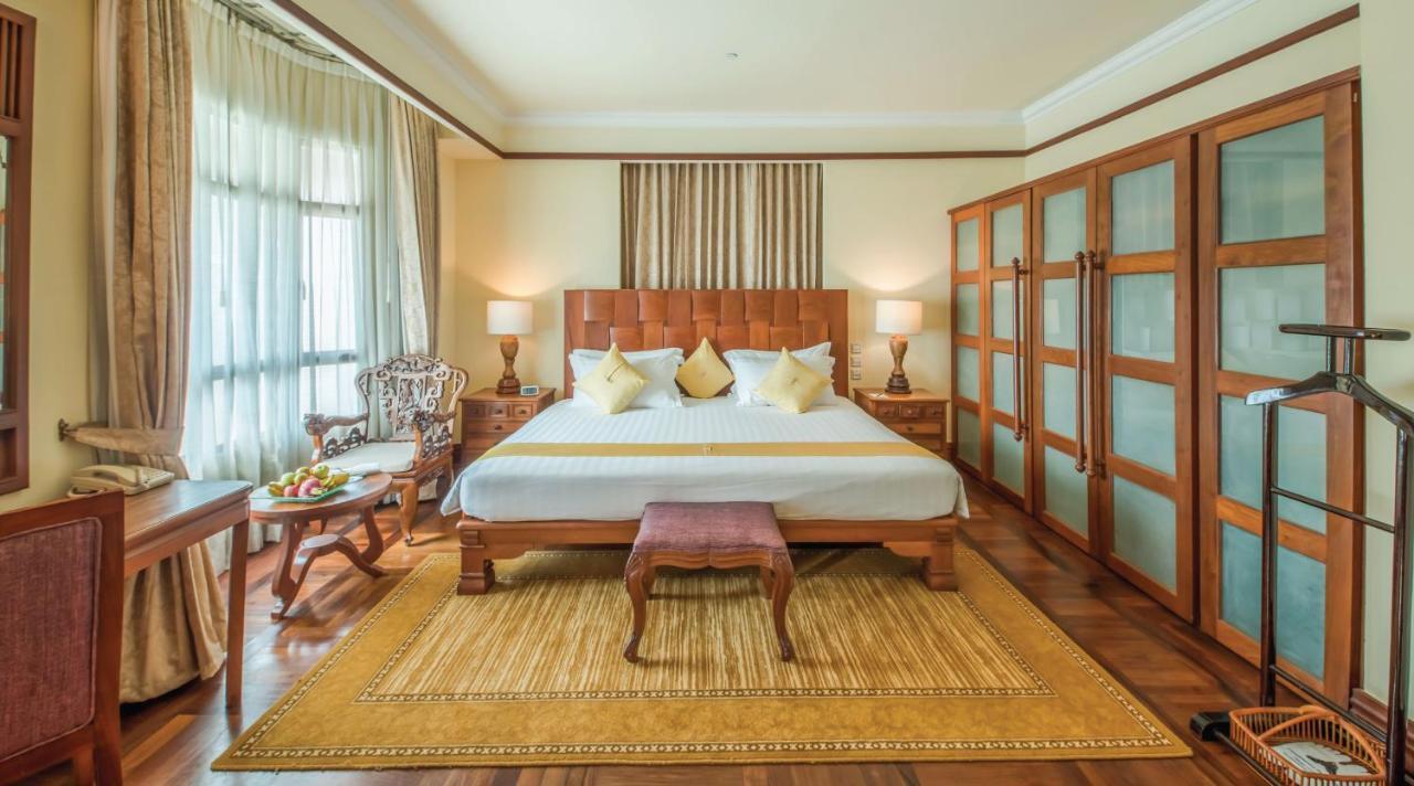 Sokha Angkor Resort Siem Reap Esterno foto