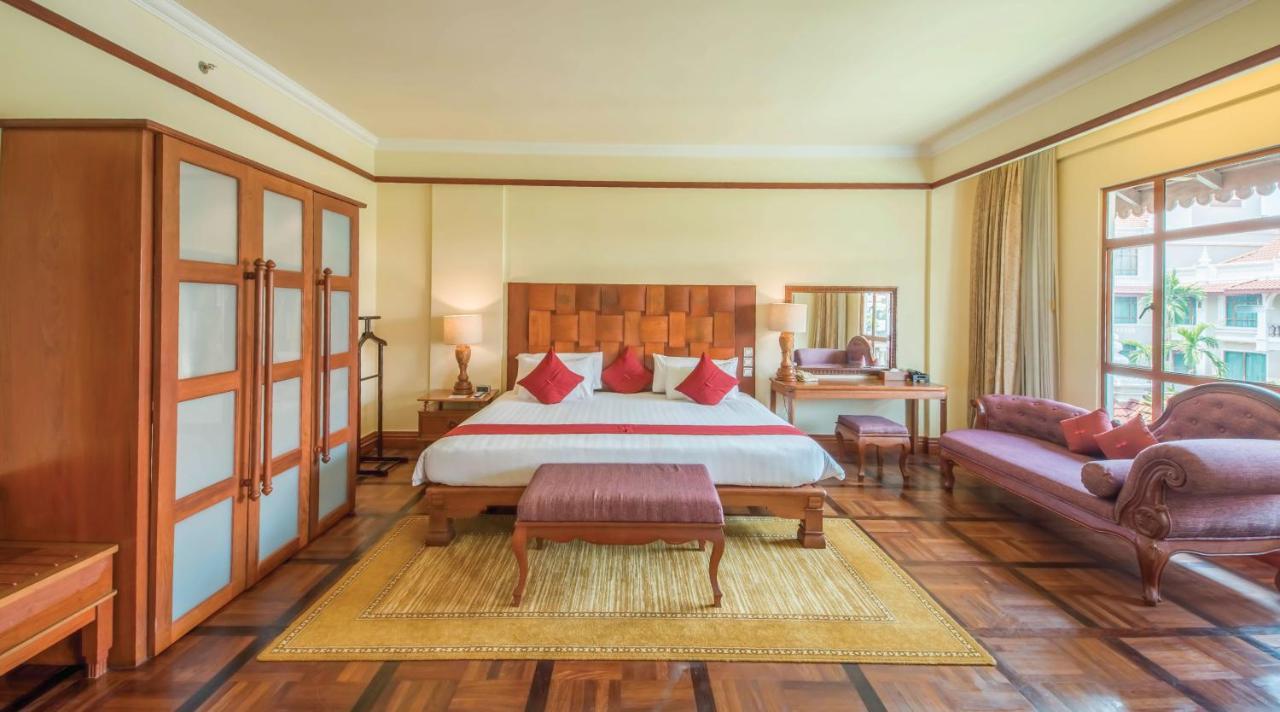 Sokha Angkor Resort Siem Reap Esterno foto